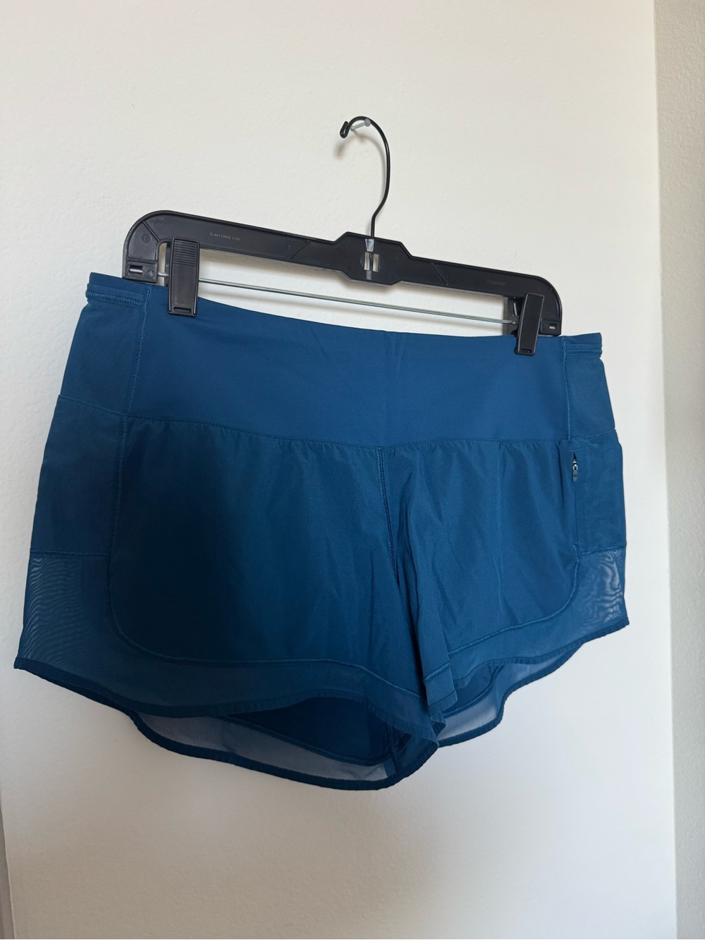 Lululemon mind over miles mid rise short 3.5”